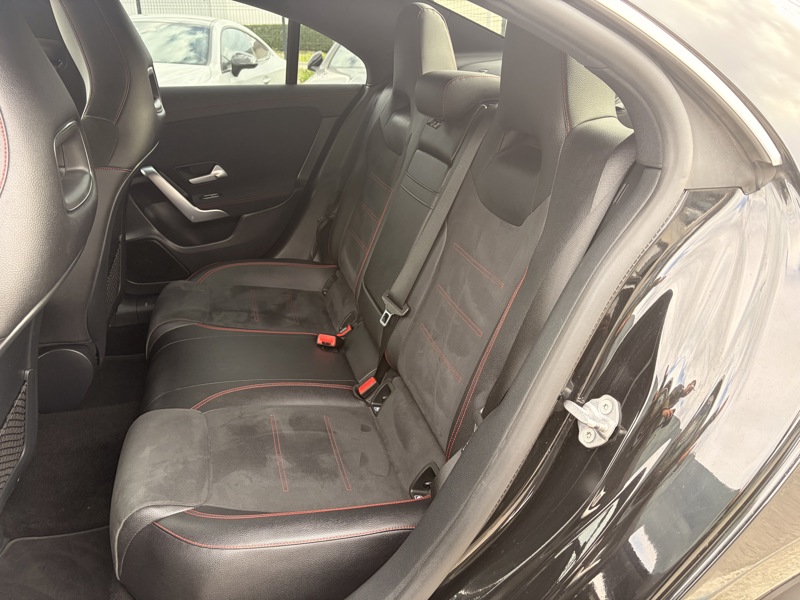 Image Mercedes-Benz CLA COUPÉ CLA 180 d Coupé AMG Line  