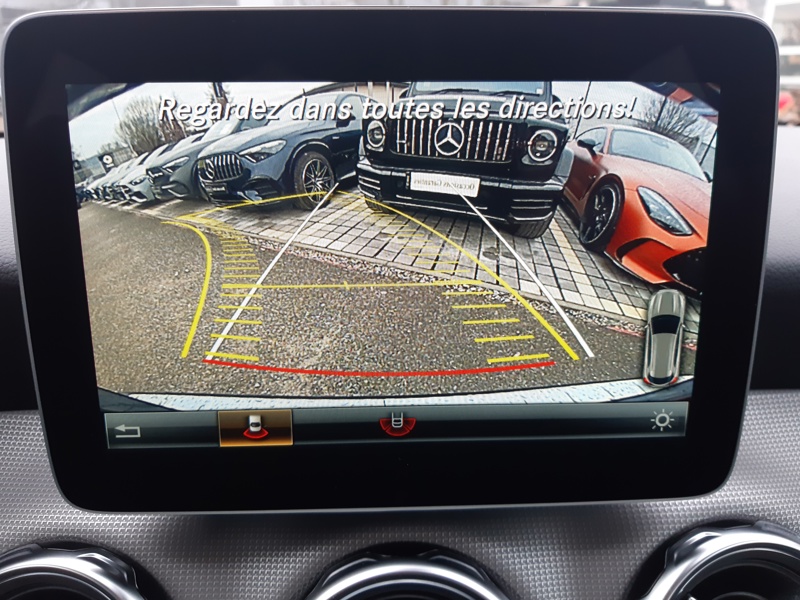 Image Mercedes-Benz GLA 180 Sensation  