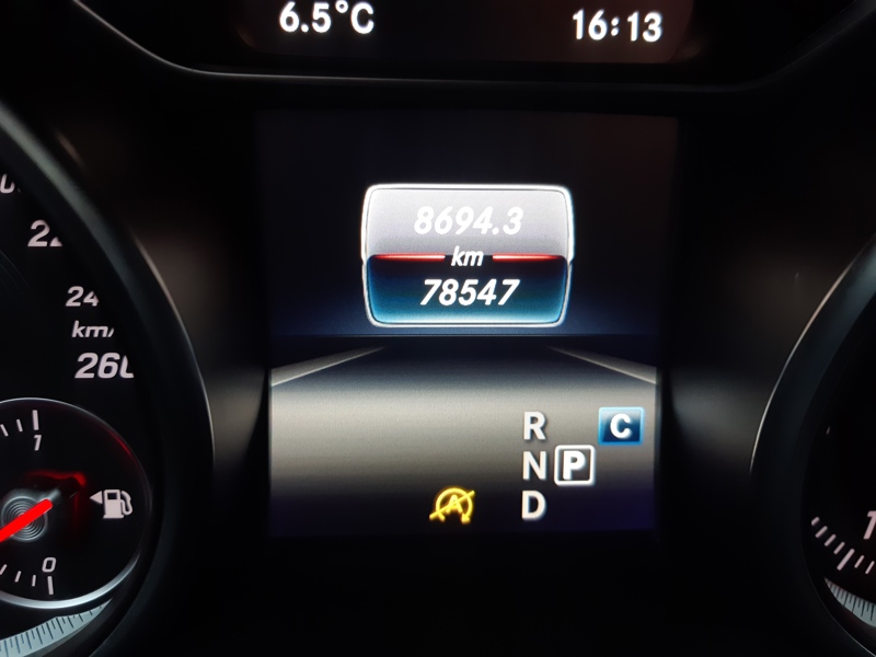 Image Mercedes-Benz GLA 180 Sensation  