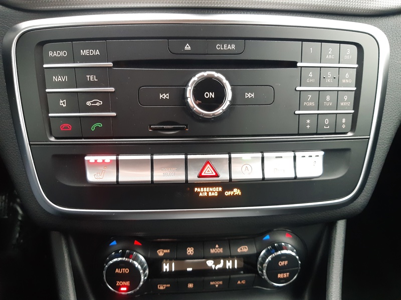 Image Mercedes-Benz GLA 180 Sensation  