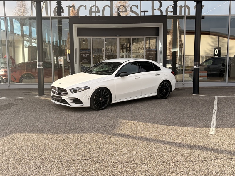 Photo Mercedes-Benz CLASSE A 200 d Berline AMG Line  
