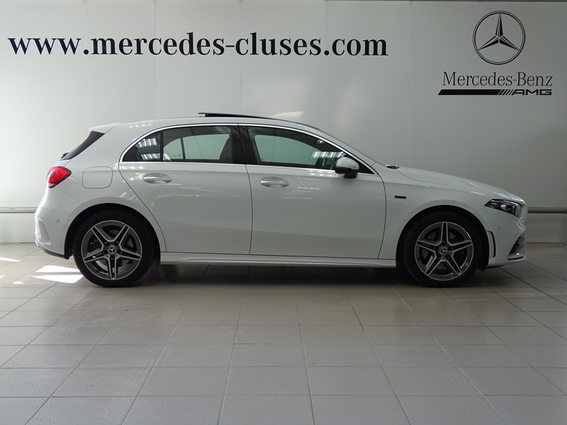 Image Mercedes-Benz CLASSE A 250 e AMG Line  