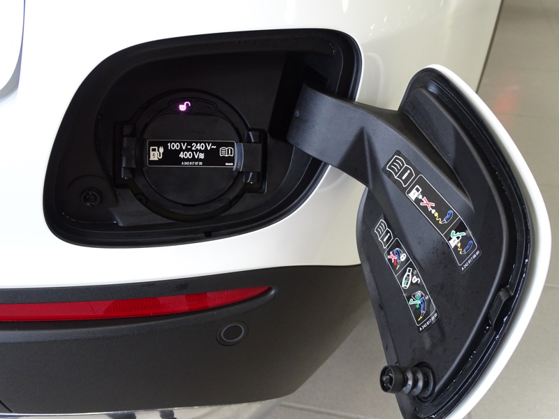 Image Mercedes-Benz GLC SUV 300e 4MATIC Avantgarde Line  