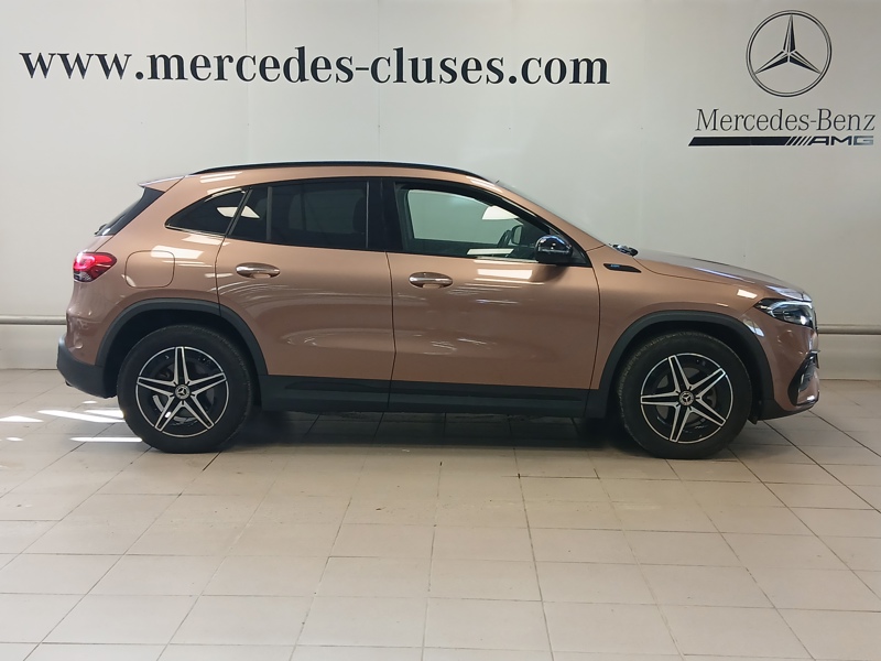 Image Mercedes-Benz EQA 350 4MATIC AMG Line  
