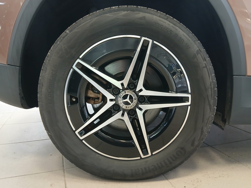 Image Mercedes-Benz EQA 350 4MATIC AMG Line  