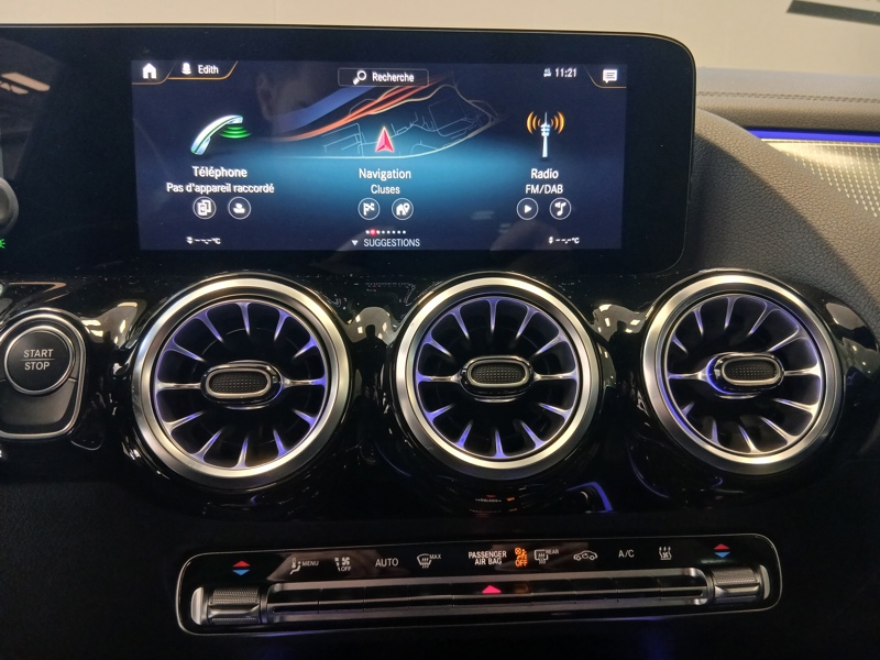 Image Mercedes-Benz EQA 350 4MATIC AMG Line  