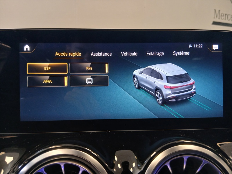 Image Mercedes-Benz EQA 350 4MATIC AMG Line  