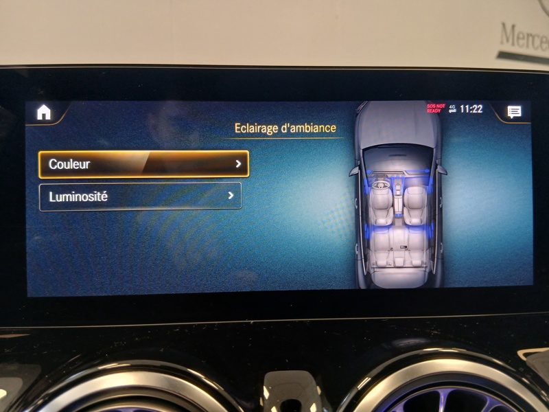 Image Mercedes-Benz EQA 350 4MATIC AMG Line  