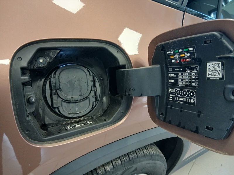 Image Mercedes-Benz EQA 350 4MATIC AMG Line  