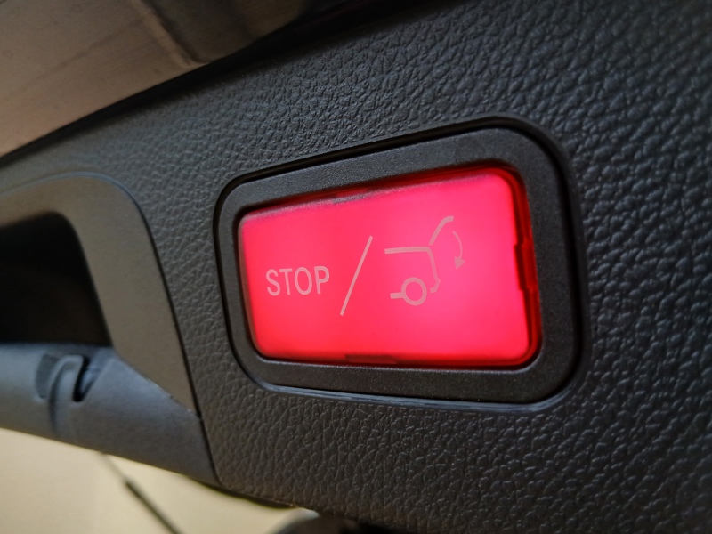 Image Mercedes-Benz GLC 300e 4MATIC SUV AMG Line  