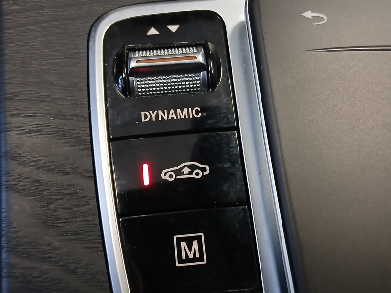 Image Mercedes-Benz GLC 300e 4MATIC SUV AMG Line  