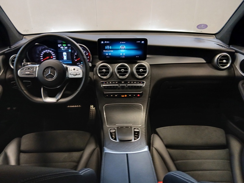 Image Mercedes-Benz GLC 300e 4MATIC SUV AMG Line  