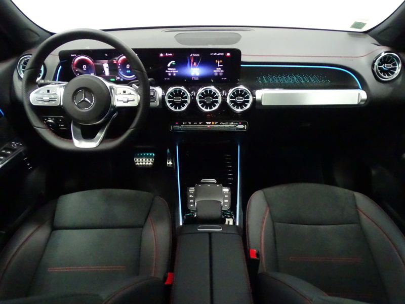 Image Mercedes-Benz EQB 350 4MATIC AMG Line  