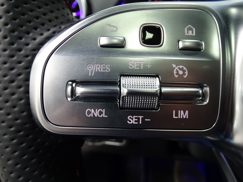 Image Mercedes-Benz EQB 350 4MATIC AMG Line  