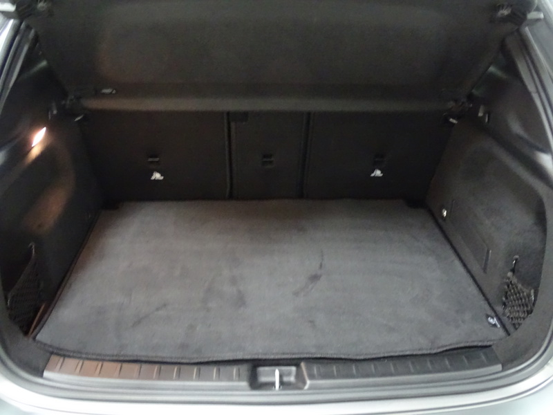 Image Mercedes-Benz GLA 220 d 4MATIC AMG Line  