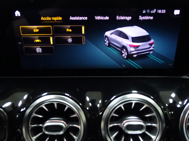 Image Mercedes-Benz GLA 220 d 4MATIC AMG Line  