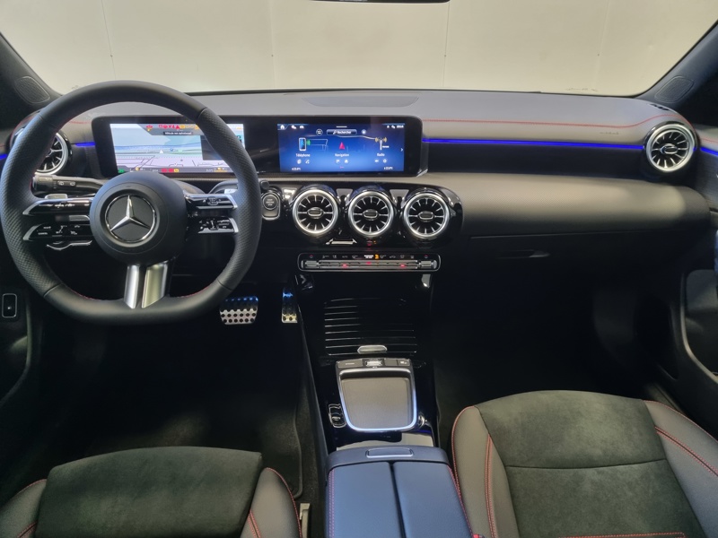 Image Mercedes-Benz CLA SHOOTING BRAKE 250 e Hybrid EQ AMG Line  