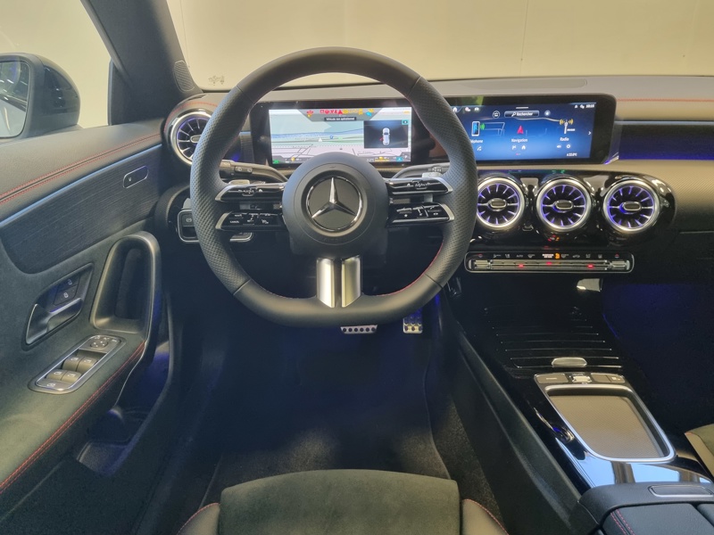 Image Mercedes-Benz CLA SHOOTING BRAKE 250 e Hybrid EQ AMG Line  