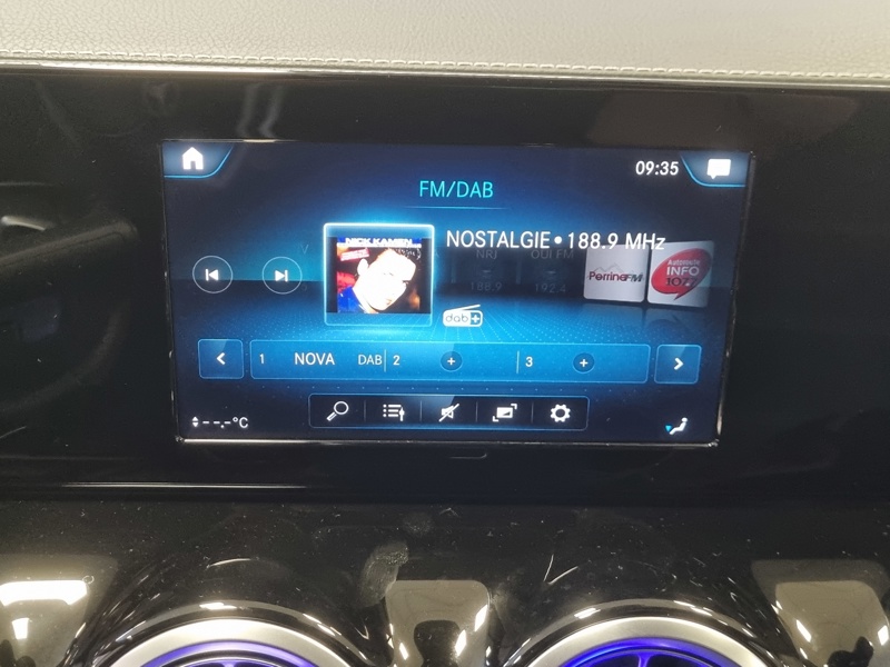 Image Mercedes-Benz CLASSE B 250e AMG Line  