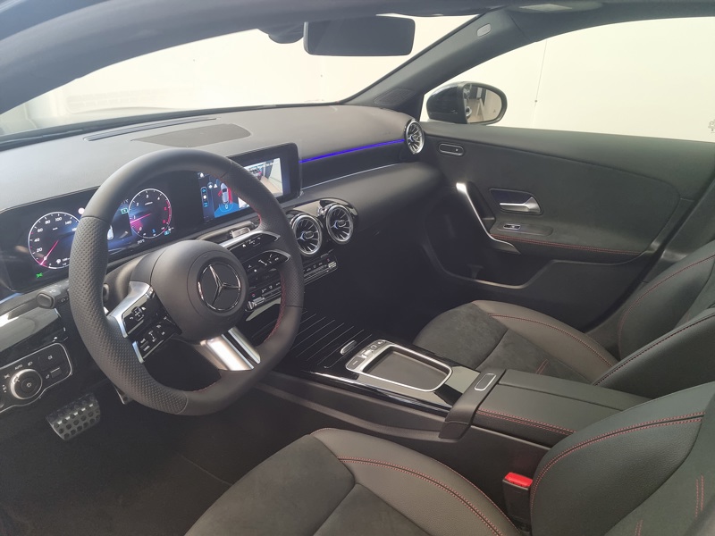 Image Mercedes-Benz CLASSE A 250 e Hybrid EQ AMG Line  
