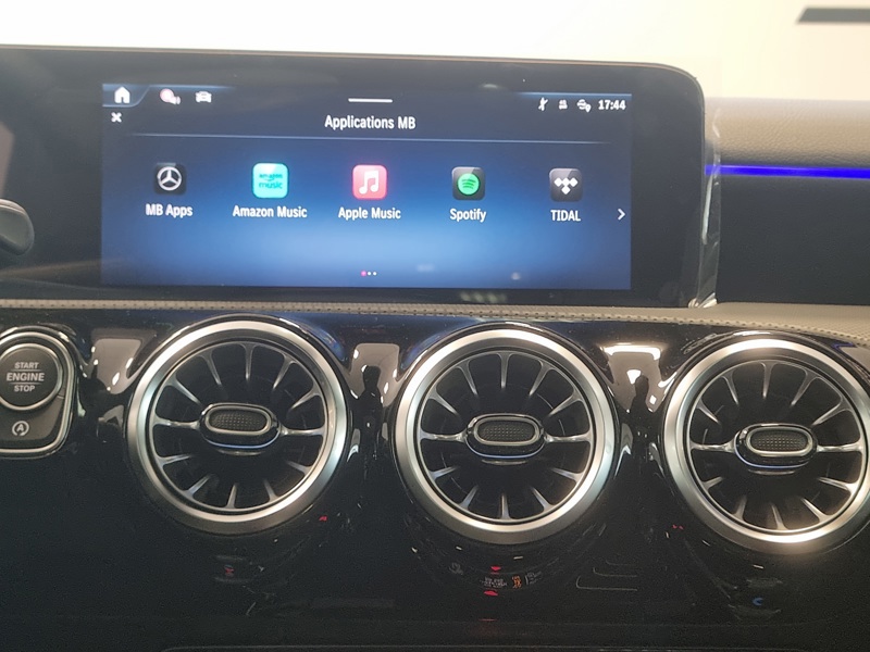 Image Mercedes-Benz CLASSE A 250 e Hybrid EQ AMG Line  