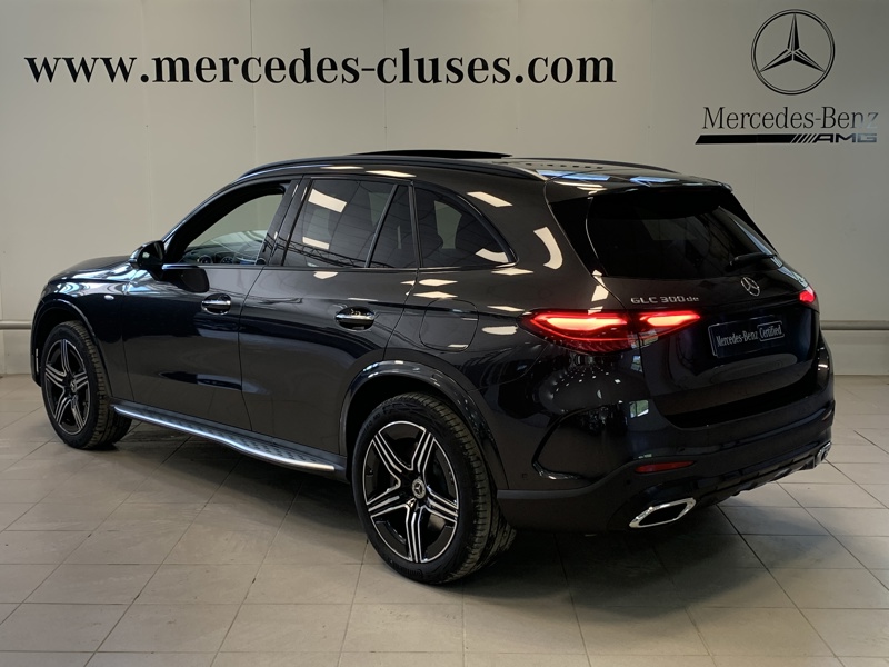 Image Mercedes-Benz GLC SUV 300 de Hybrid EQ 4MATIC AMG Line +  