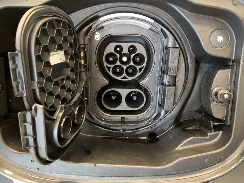 Image Mercedes-Benz GLC SUV 300 de Hybrid EQ 4MATIC AMG Line +  