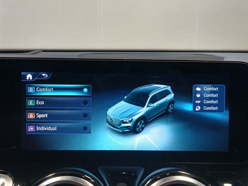 Image Mercedes-Benz GLB 200 d AMG Line  