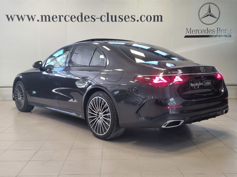 Image Mercedes-Benz CLASSE E BERLINE 300 de Hybrid EQ AMG Line  