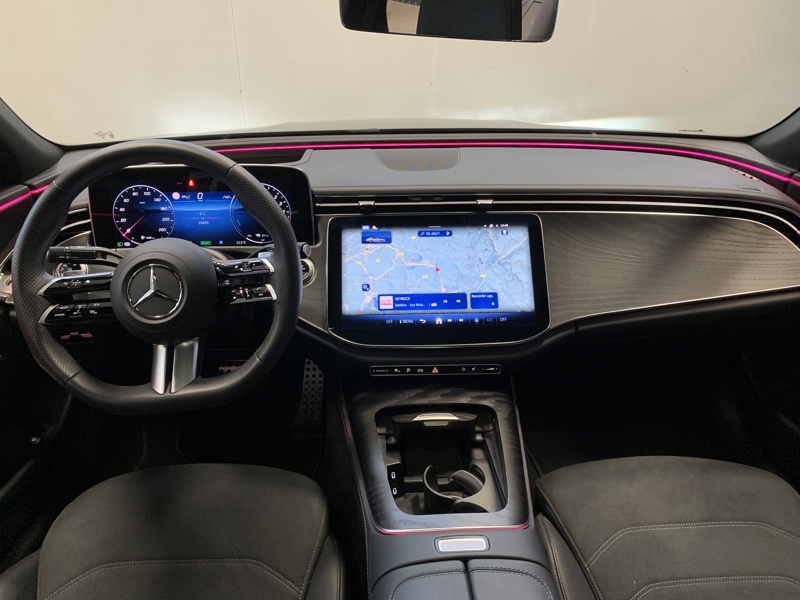 Image Mercedes-Benz CLASSE E BERLINE 300 de Hybrid EQ AMG Line  