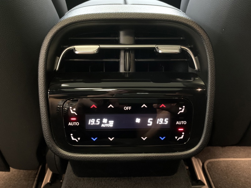 Image Mercedes-Benz CLASSE E BERLINE 300 de Hybrid EQ AMG Line  