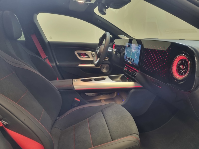 Image Mercedes-Benz CLA COUPÉ 250+ avec technologie EQ Limited Edition  