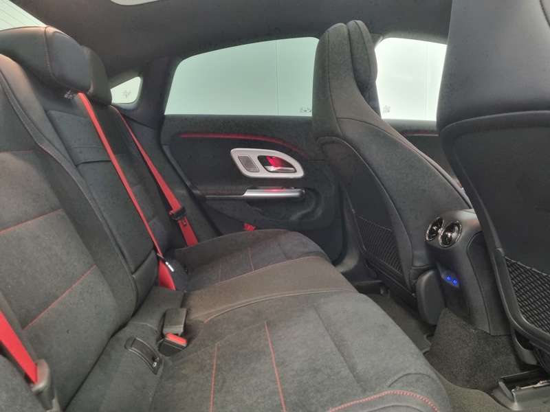 Image Mercedes-Benz CLA COUPÉ 250+ avec technologie EQ Limited Edition  