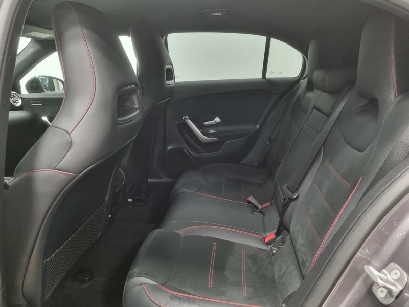 Image Mercedes-Benz CLASSE A 180 d AMG Line  