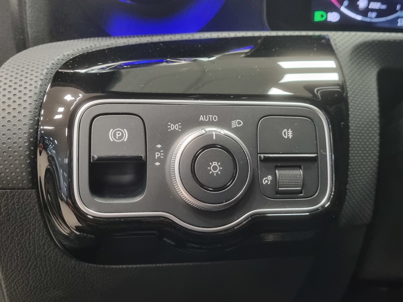 Image Mercedes-Benz CLASSE A 180 d AMG Line  