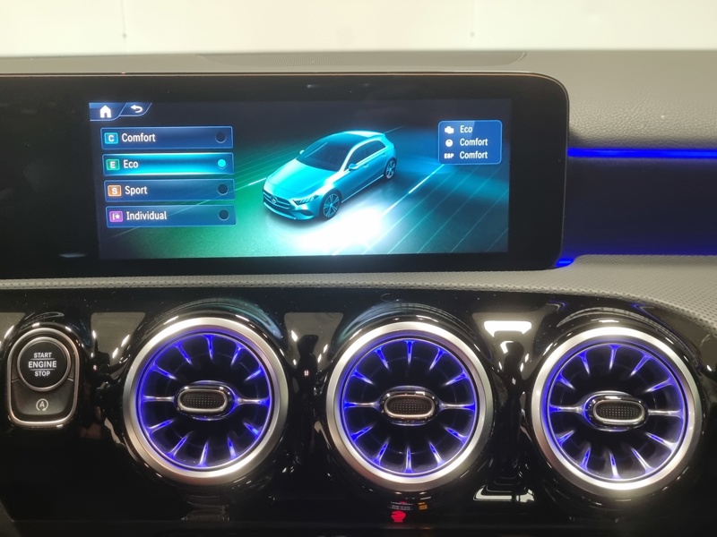 Image Mercedes-Benz CLASSE A 180 d AMG Line  