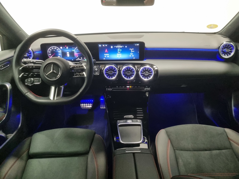 Image Mercedes-Benz CLASSE A 180 d AMG Line  