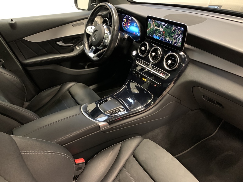 Image Mercedes-Benz GLC SUV 300e 4MATIC AMG Line  