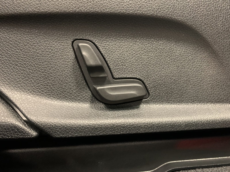 Image Mercedes-Benz GLC SUV 300e 4MATIC AMG Line  