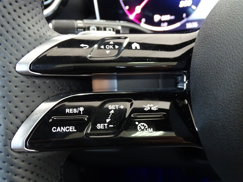 Image Mercedes-Benz GLC SUV GLC 300 e  Hybrid EQ 4MATIC AMG Line  