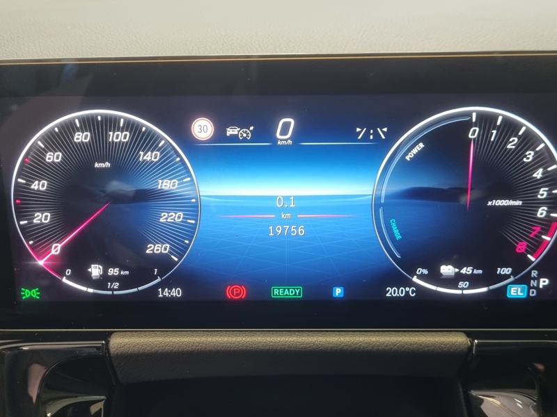 Image Mercedes-Benz GLA 250 e Hybrid EQ AMG Line  