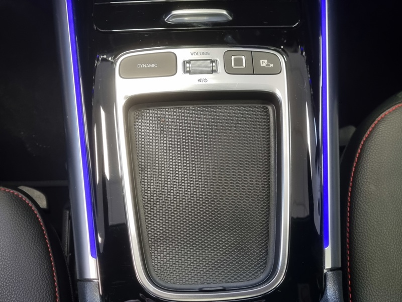 Image Mercedes-Benz GLA 250 e Hybrid EQ AMG Line  