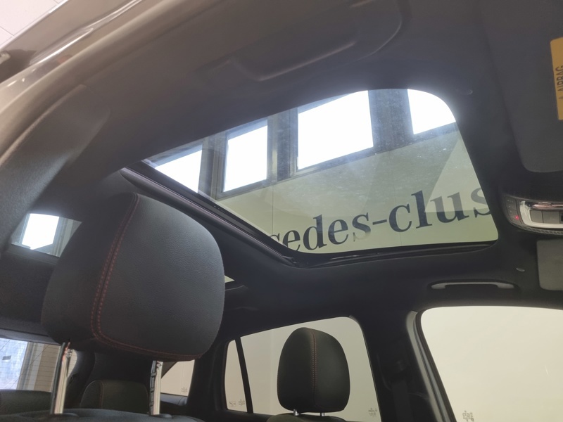 Image Mercedes-Benz GLA 250 e Hybrid EQ AMG Line  