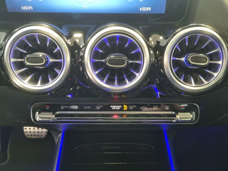 Image Mercedes-Benz GLA 250 e Hybrid EQ AMG Line  