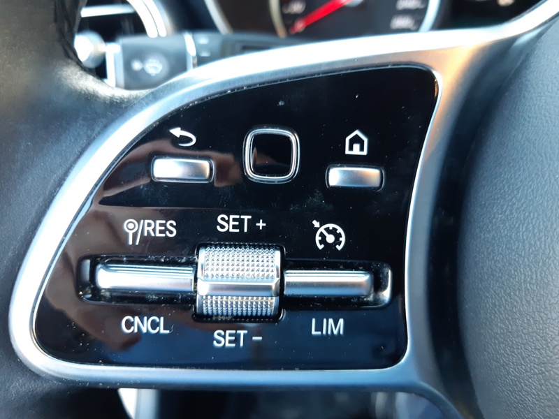 Image Mercedes-Benz GLC SUV GLC 220 d 4MATIC SUV Avantgard  