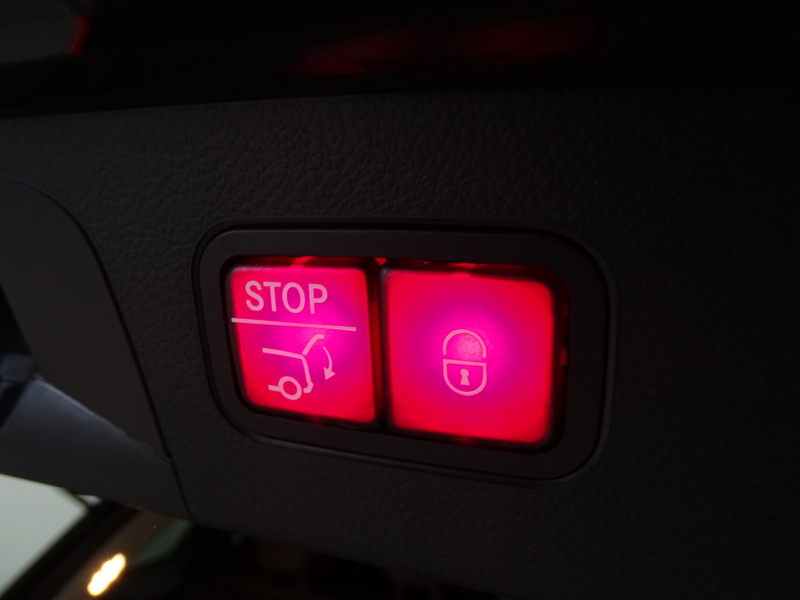 Image Mercedes-Benz GLC SUV GLC 300e 4MATIC SUV AMG Line  