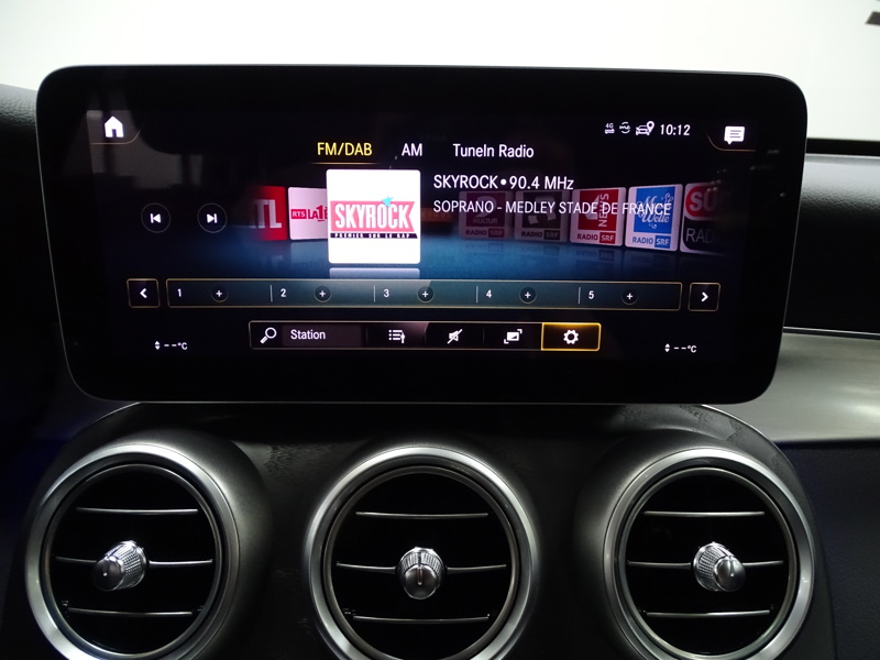 Image Mercedes-Benz GLC SUV GLC 300e 4MATIC SUV AMG Line  