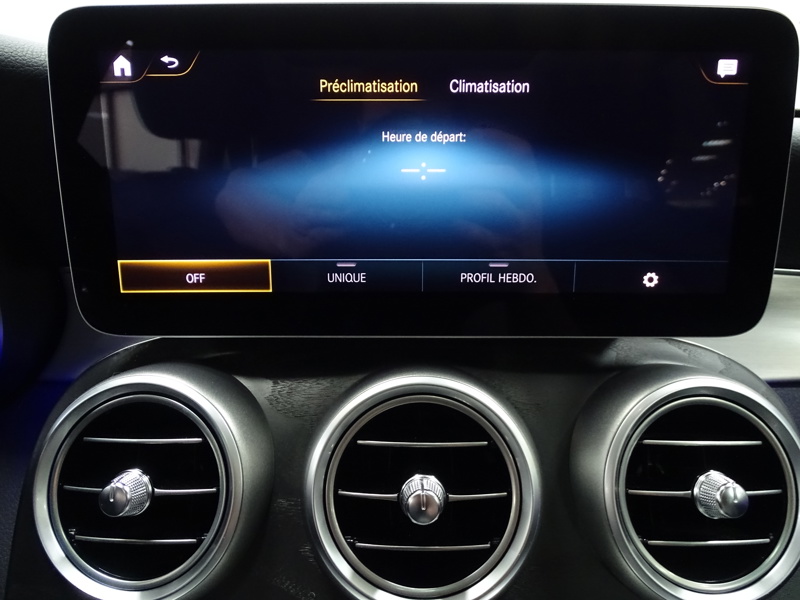 Image Mercedes-Benz GLC SUV GLC 300e 4MATIC SUV AMG Line  