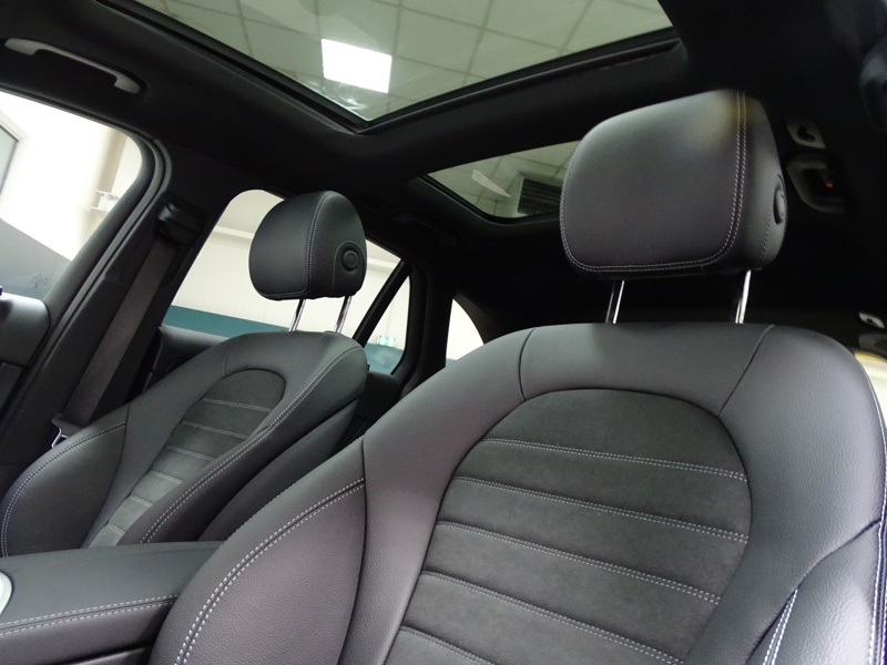 Image Mercedes-Benz GLC SUV GLC 300e 4MATIC SUV AMG Line  