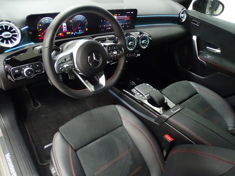 Image Mercedes-Benz CLASSE A 250 e AMG Line  1.3 218 ch DCT8